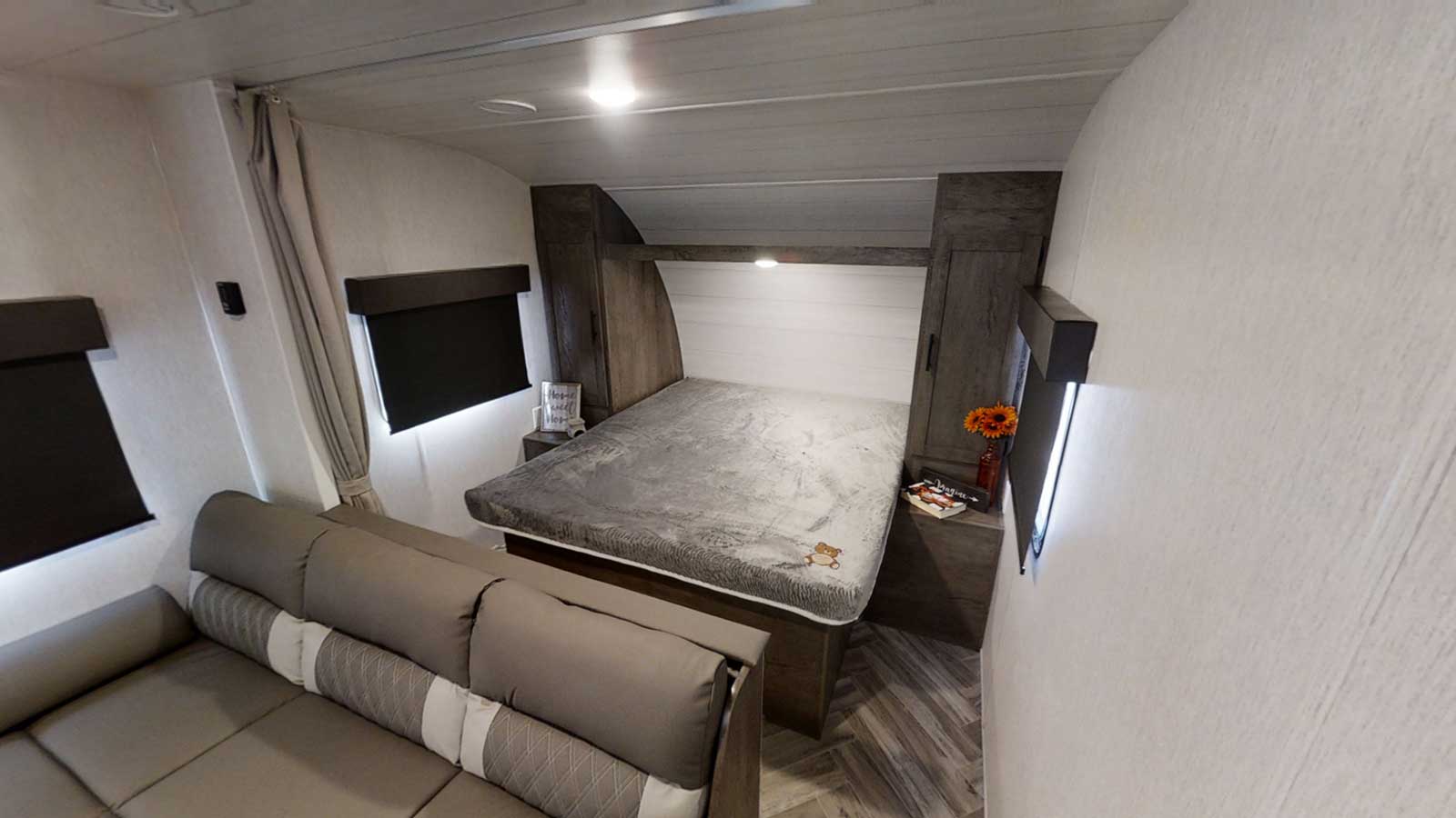 2023 Wildwood with Double Bunk Beds T48 (Same model as T44 T48) RV