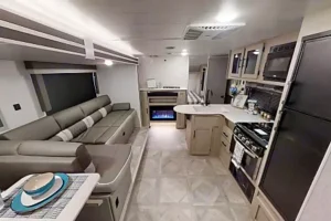 T37-38 — MLG RV Rentals San Diego