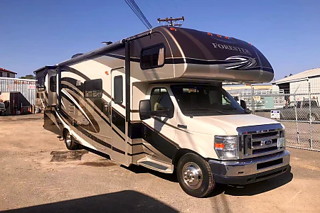 2016 30' Forest River Forester (76) — MLG RV Rentals San Diego