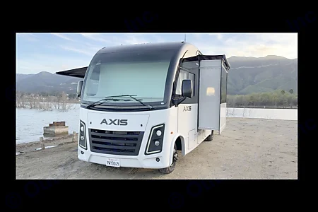 2025 Thor Axis (79) — MLG RV Rentals San Diego